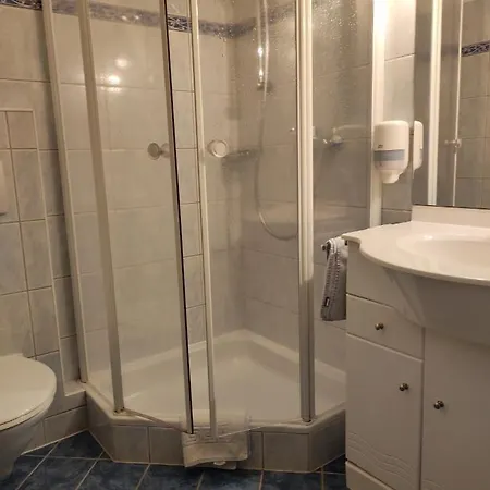 Goldener Stern Bed & Breakfast 3*