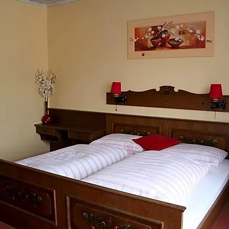Couette-café Goldener Stern 3*
